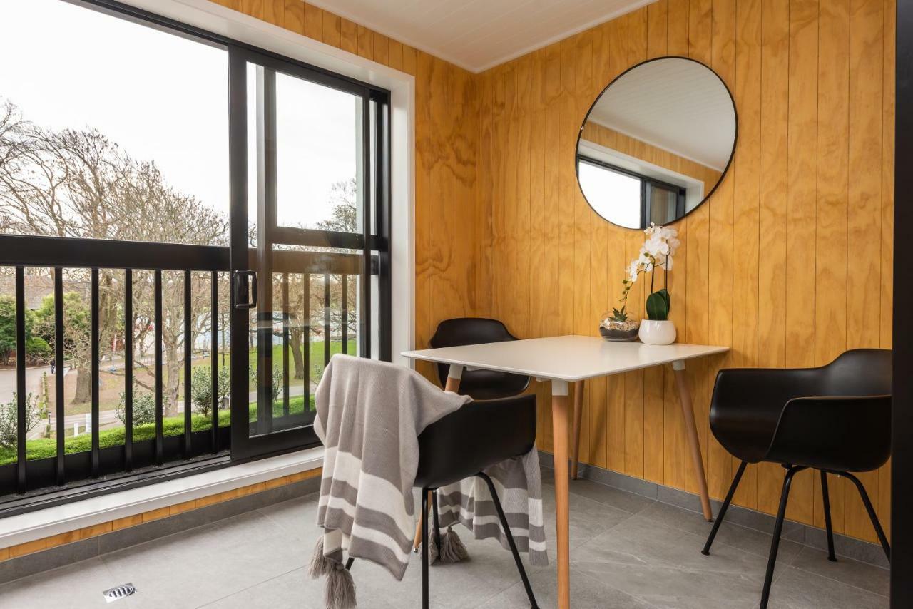Penthouse With Park View Apartment Christchurch Exterior photo